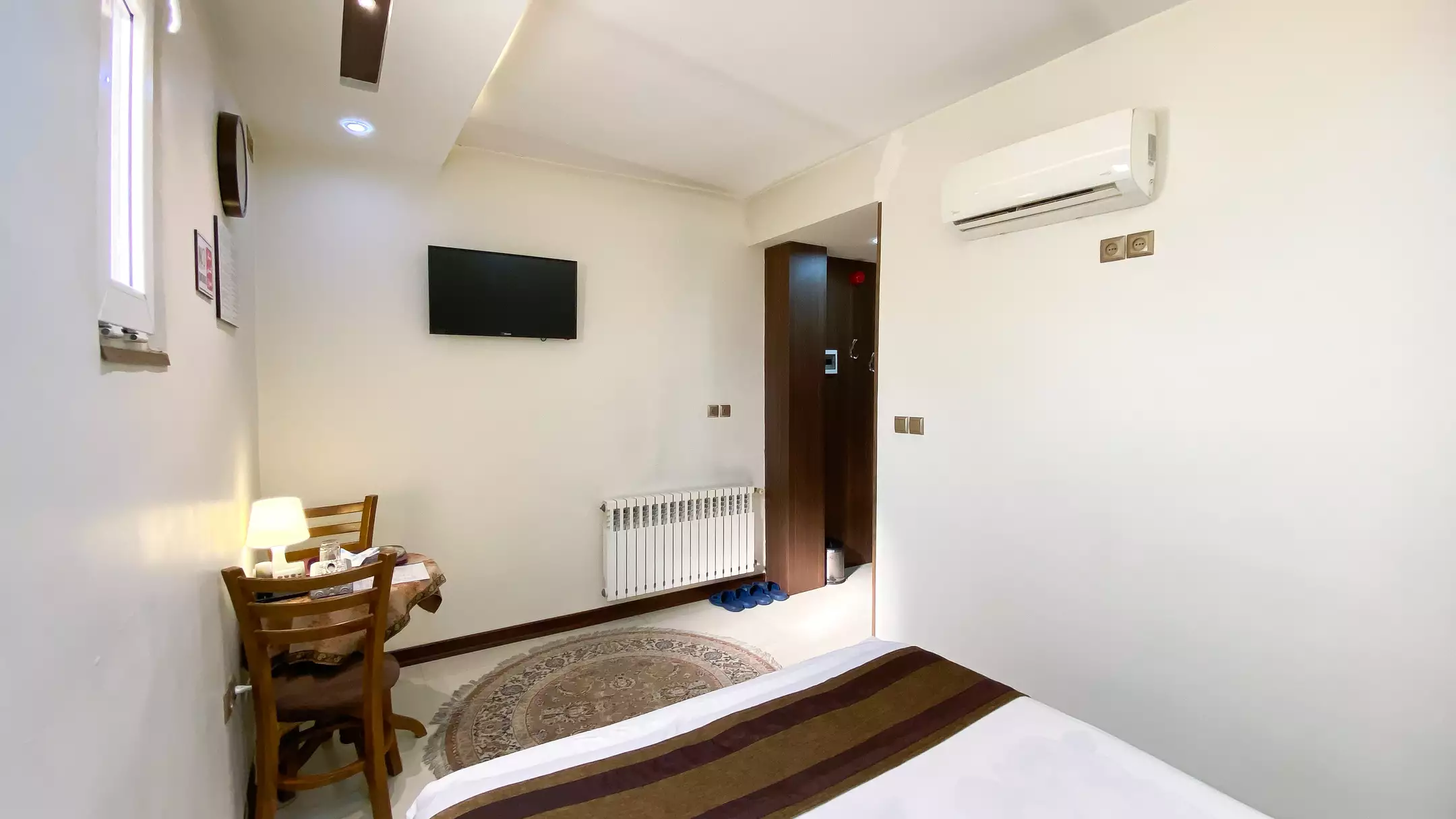 Alibaba https://cdn.alibaba.ir/ostorage/hotel-accommodation-images/67031ea5b347cc1bd8f4bb74_403f8956-d74e-4bc8-8922-eeb21cc436c4_دبل (4).webp